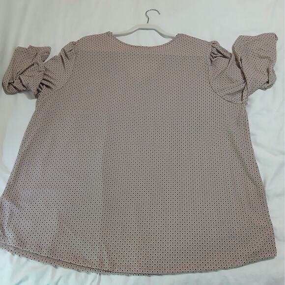 Adrianna Papell 3X Taupe small dot print 3/4 sleeve a line top small v neck - Picture 3 of 7
